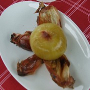 ダッチオーブンで甘?く柔らか?くなった採れたての玉ねぎ